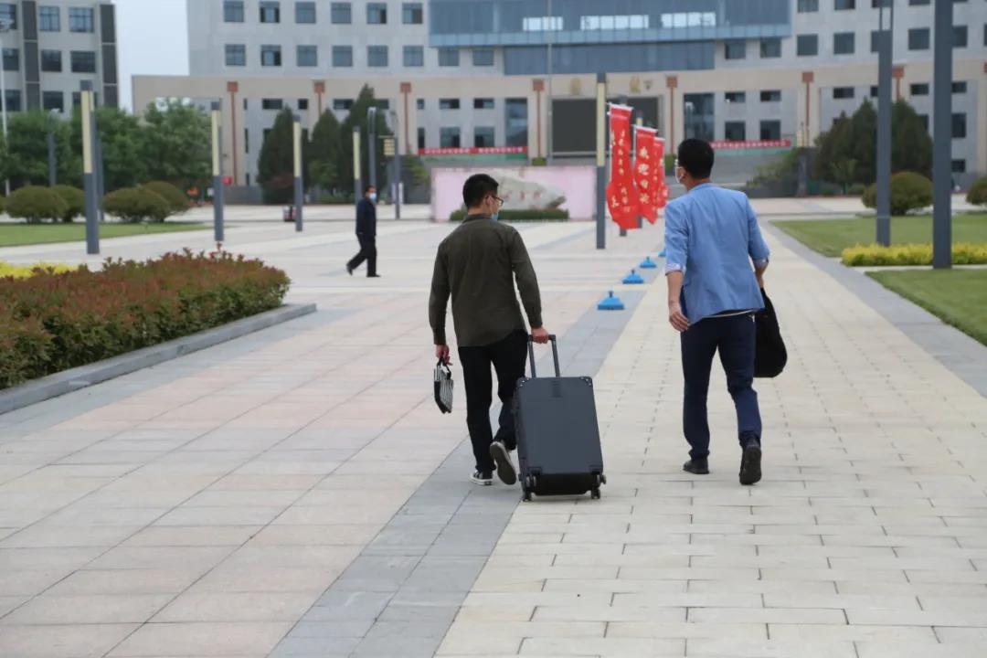 返校第一天 | 初夏的校園 終于等到你！