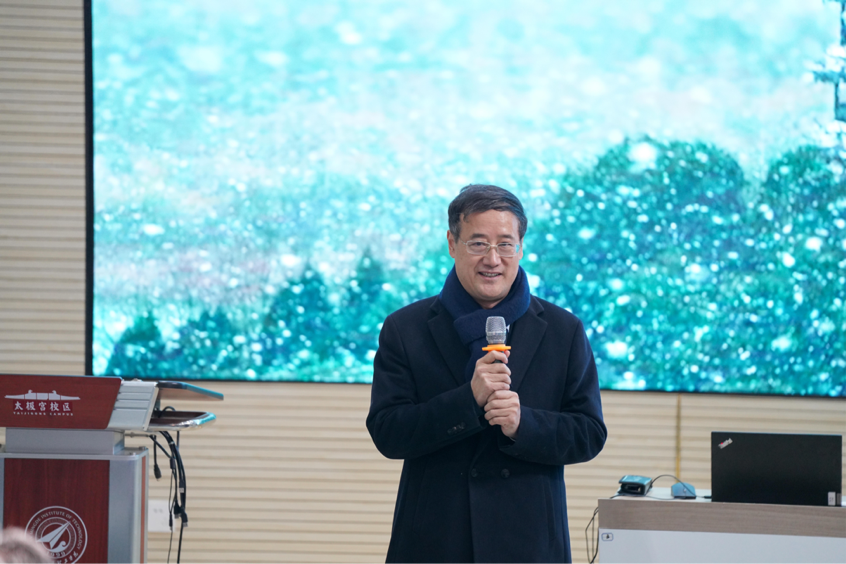 陜文投原董事長(zhǎng)王勇等領(lǐng)導(dǎo)嘉賓一行考察西安明德理工學(xué)院，并出席瀛湖采風(fēng)總結(jié)會(huì)