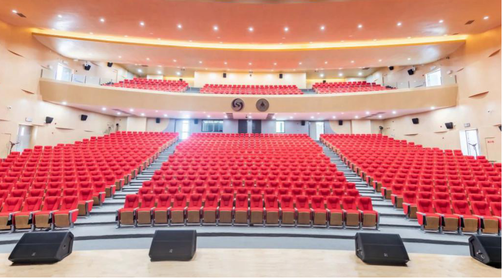 新氣象 新起點 西安明德理工學(xué)院新學(xué)期起航 新?；照絾⒂? title=