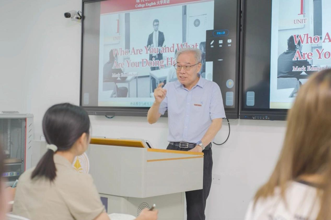 西安明德理工學(xué)院專業(yè)競賽創(chuàng)佳績 課題獲批教育部立項(xiàng) 黨支部入選省級(jí)名單 西安明德理工學(xué)院專業(yè)競賽創(chuàng)佳績 課題獲批教育部立項(xiàng) 黨支部入選省級(jí)名單