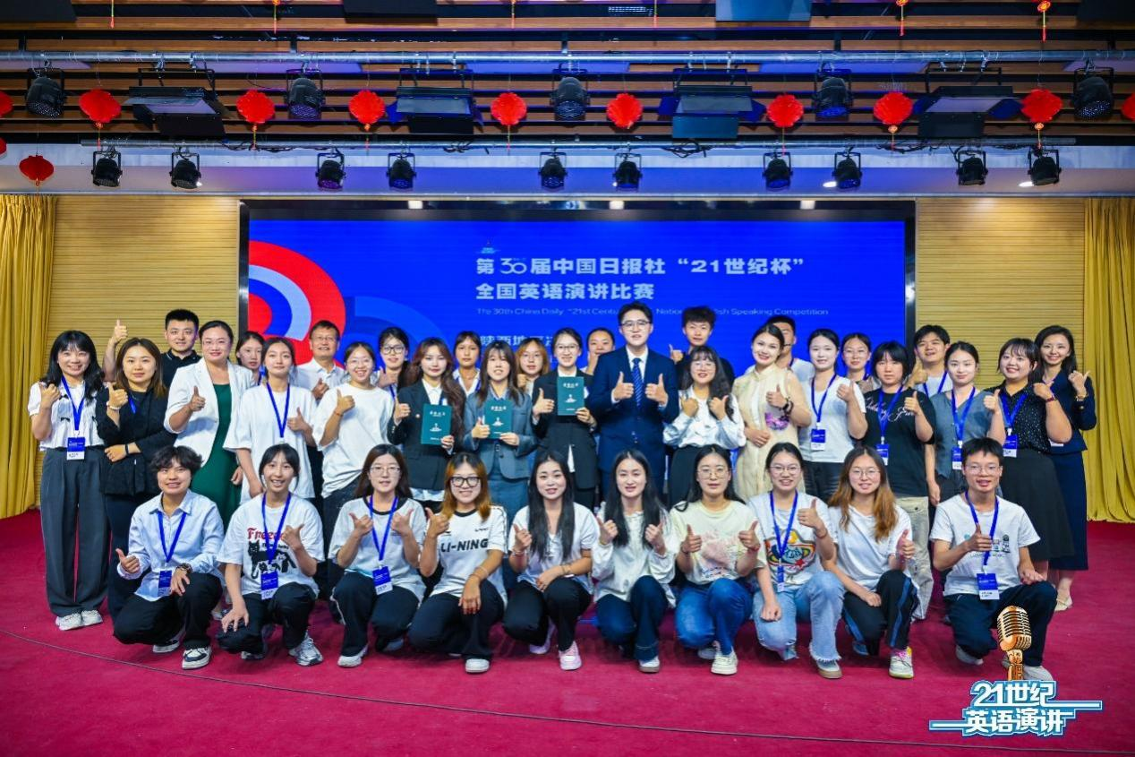 升學(xué)德育雙提升 專業(yè)賽場展風(fēng)采 ——金葉科教集團以戰(zhàn)略引領(lǐng)驅(qū)動教育事業(yè)提質(zhì)進階